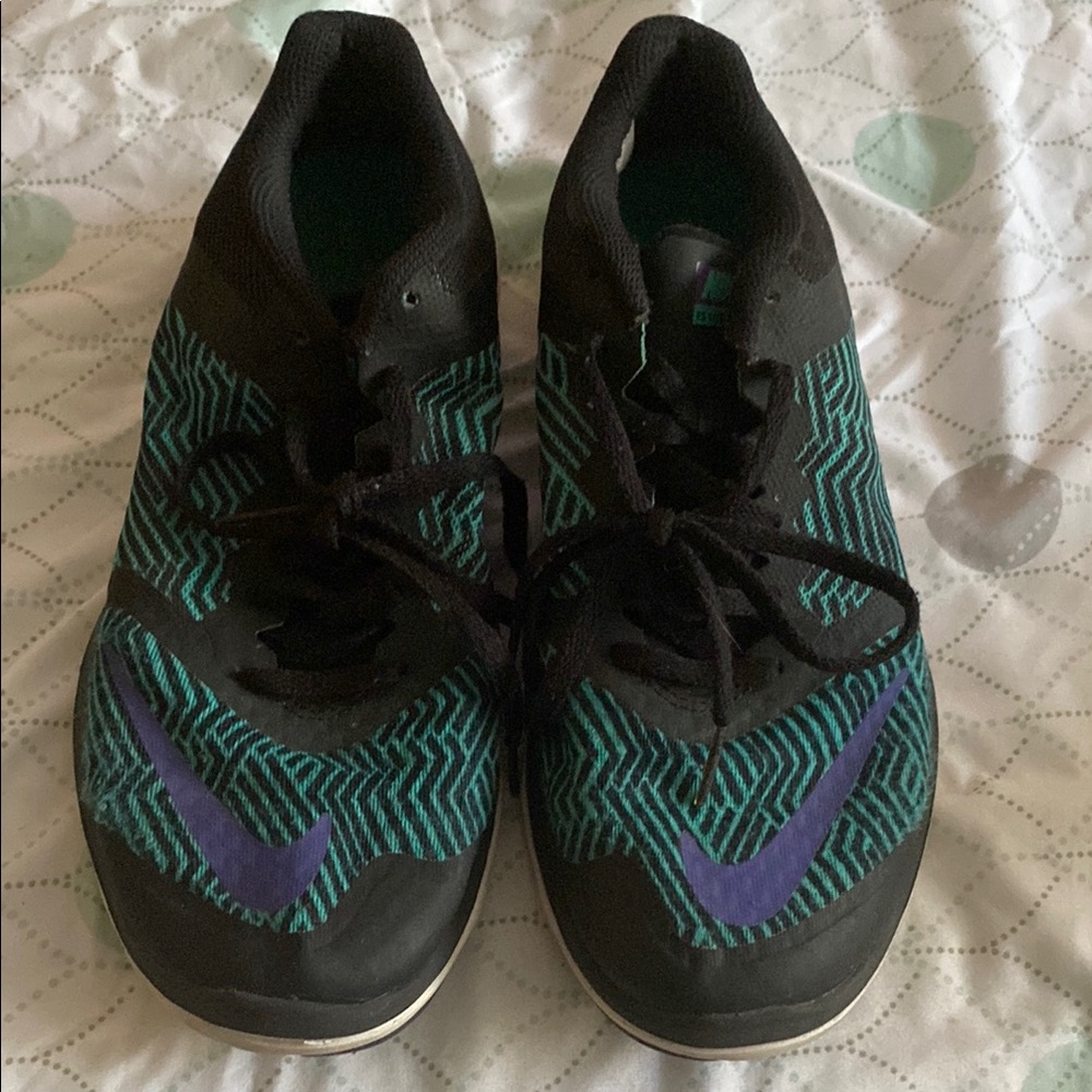 Nike Women's Black and Purple Athletic Shoes